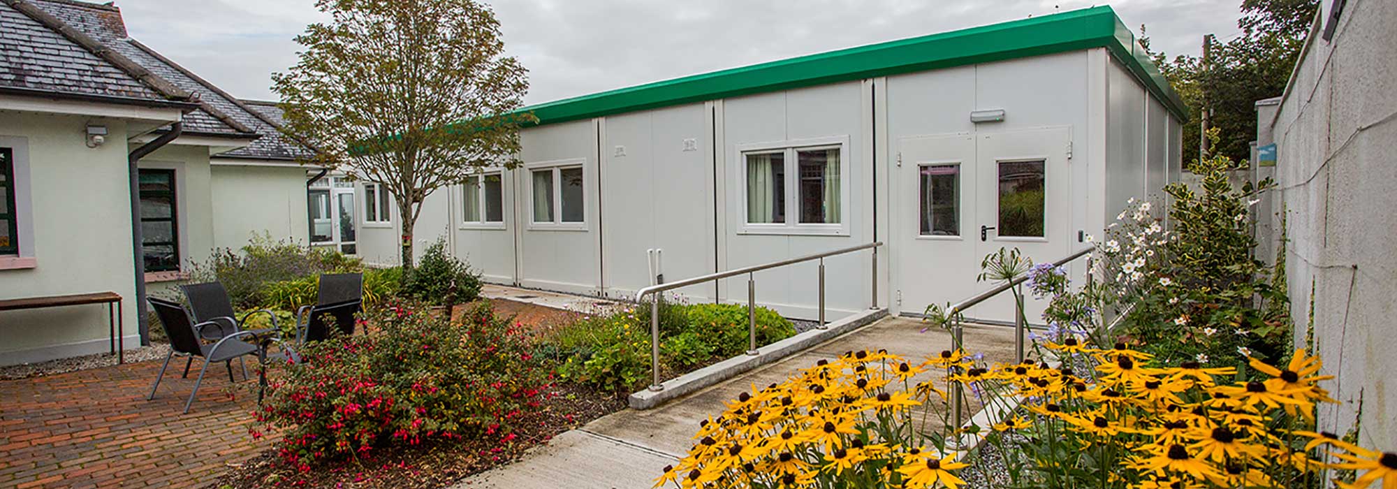 Healthcare Modular Buildings — galway hospice outside view